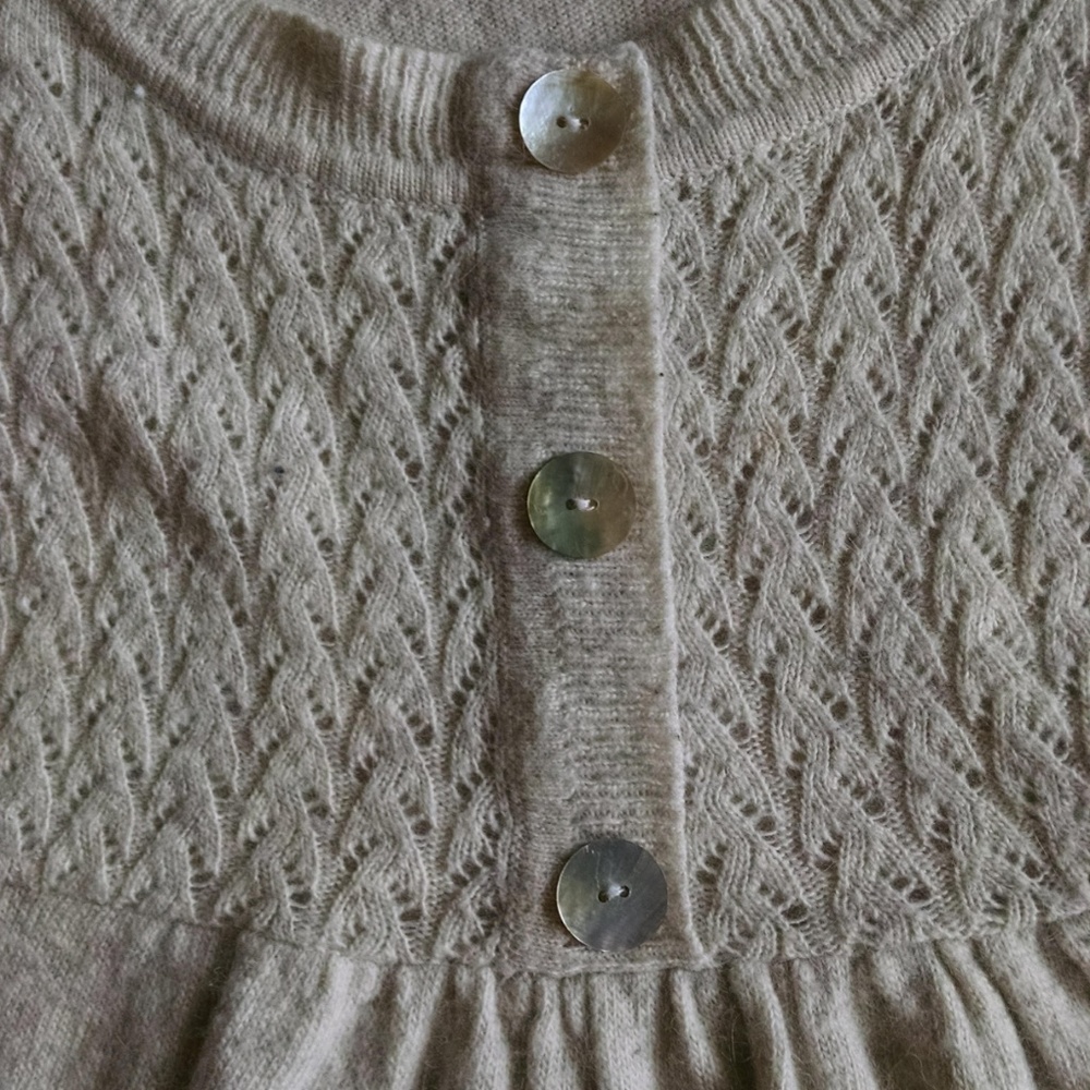 BCBGMAXAZRIA sweater size L - Picture 5 of 9